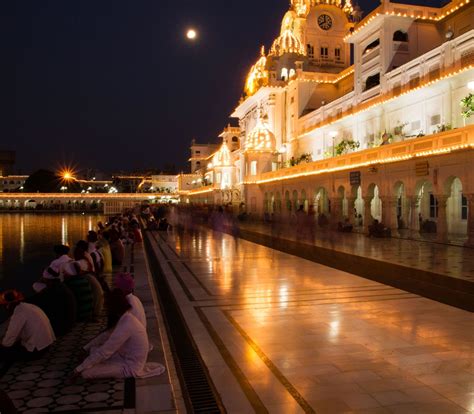 Golden Temple views at night: in photos | Condé Nast Traveller India