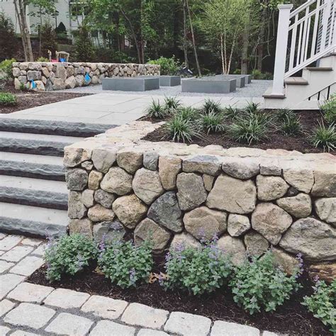 42 Retaining Wall Ideas for Landscaping and Gardens