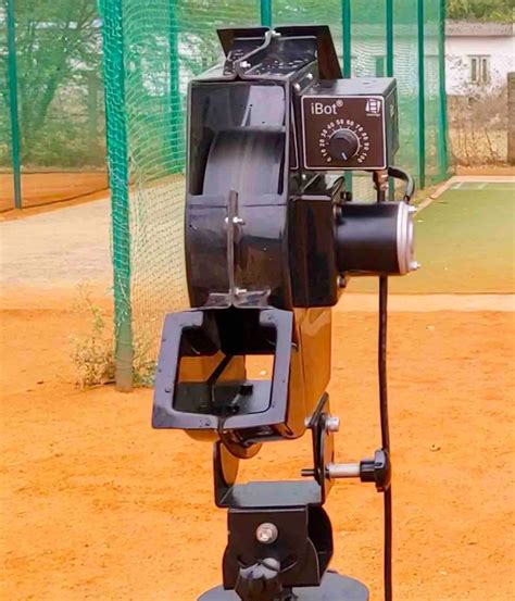 Leverage Cricket Bowling Machine Price at Rs.15,000/-