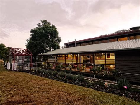 CHRISTMAS CREEK CAFE`& CABINS (Lamington National Park) - Ranch Reviews ...