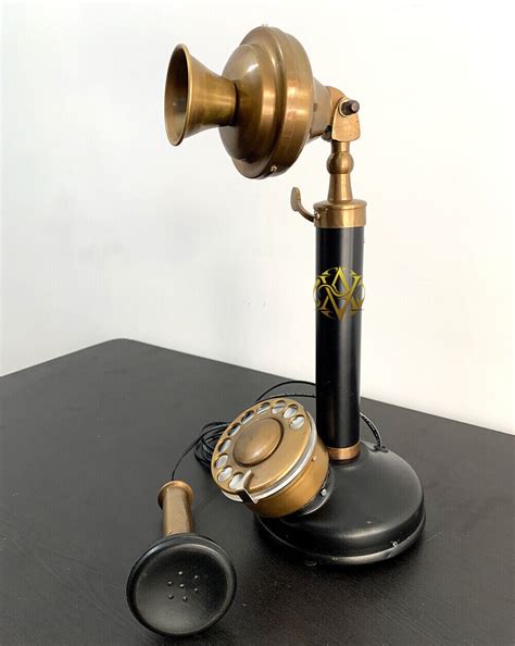 Old Time Phone 的图像结果