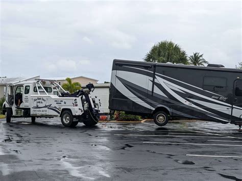 RV Nightmare: Towing a Broken Motorhome