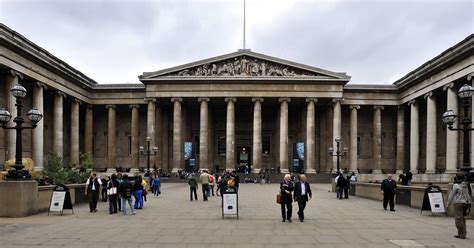Man arrested after stabbing close to British Museum – The Irish News