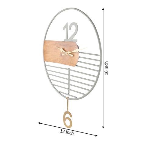 Ringmaster Wall Clock in Gold