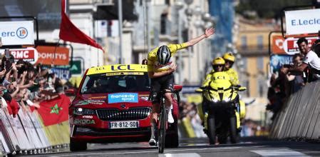 Pogacar se lleva la legendaria París - Niza