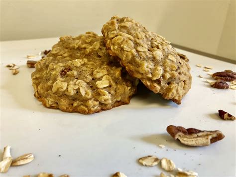 Chewy Banana Nut Oat Cookies - 500 Spatulas