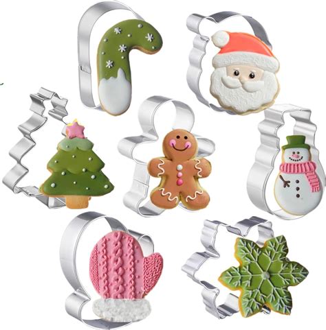 Amazon.com: 7 Pcs Christmas Cookie Cutters Set, Holiday Cookie Cutter ...