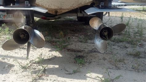 Counter-Rotating Props Boat 的图像结果