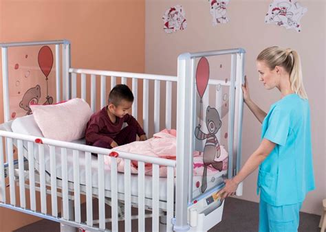 TOM 2 - Pediatric Hospital Bed | LINET