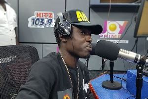Rapper Criss Waddle to sponsor single mothers and their kids’ education