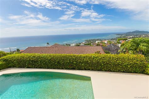 Enjoy Spectacular Views Living On Hawaii Loa Ridge In Honolulu - Hawaii ...