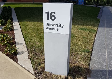 Building Signage Name Example 的图像结果