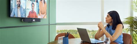 Poly Studio V12 Video Bar | HP® India