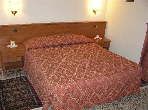 INCANTO ROMANO BED & BREAKFAST (Rome) - B&B Reviews, Photos, Rate ...