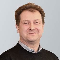 RFID technology in matrix production | KUKA AG