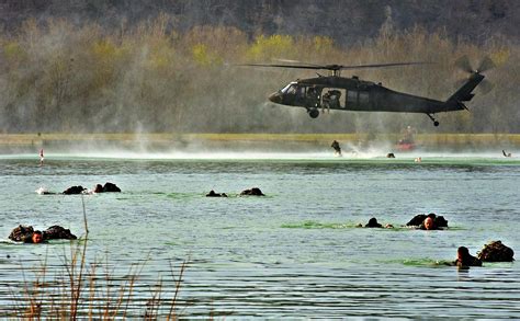 U.S. Army engineers compete in the 2011 Best Sapper Competition ...