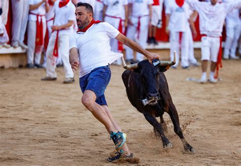 Photos Running Of The Bulls In Pamplona Spain Running Of The Bulls In