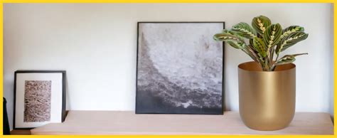 ecofynd 4.3 inches Round Metal Planter for Home Decor, Pack of 1 (Gold ...