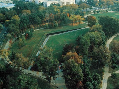 VIETNAM VETERANS MEMORIAL — MAYA LIN STUDIO
