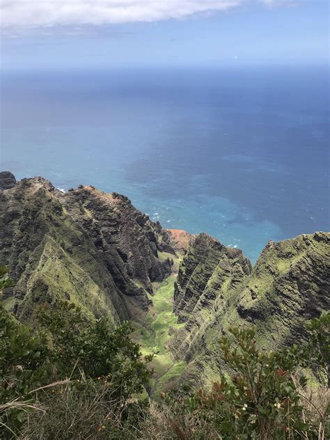 Awa’awapuhi Trail to the Na Pali coast in Kauai, Hawaii. : r/hiking