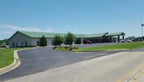 OAK GROVE INN AND SUITES - Hotel Reviews & Photos - Tripadvisor