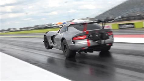 3,000-HP Dodge Viper Clocks Breathtaking 6-Second 1/4 Mile