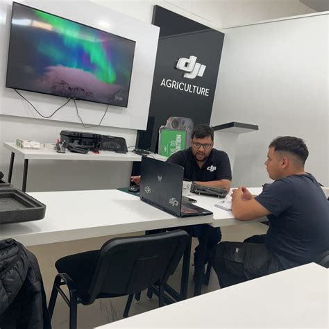 Roberto Guillen Nudes