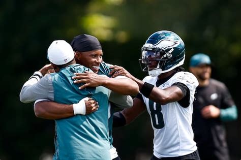 iShowSpeed dines at Jim’s with Paul George, chats with Saquon Barkley ...