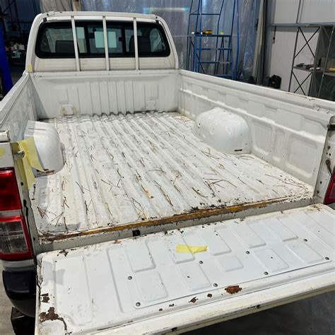 Line X Sprayed Trucks 的图像结果