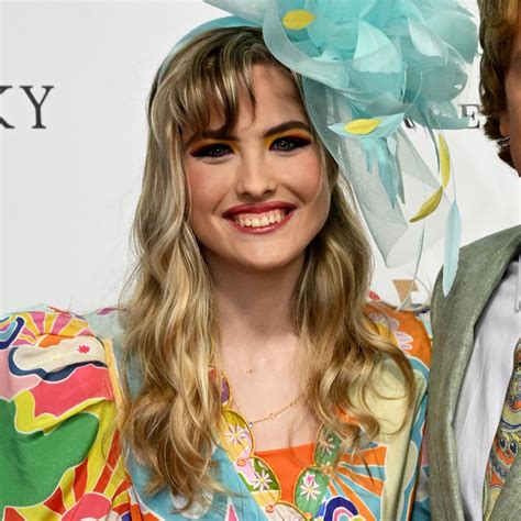 Anna Nicole Smith's Daughter Dannielynn Wears Mom's Dress