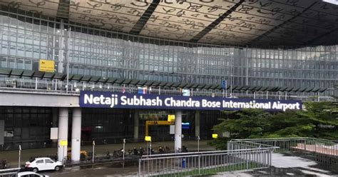 130-Year-Old Mosque at Kolkata Airport Sparks Safety Concerns