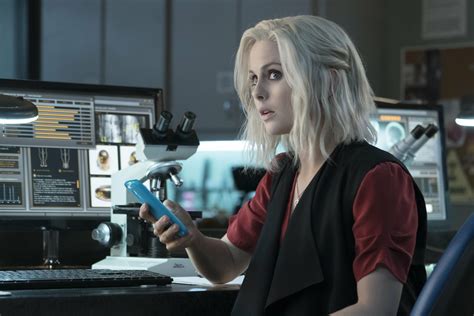 Download Liv Moore Rose McIver TV Show IZombie HD Wallpaper