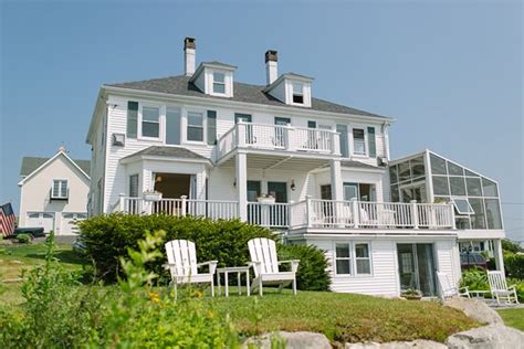 GREENLEAF INN & ADMIRALS QUARTERS (Boothbay Harbor) - B&B Reviews ...