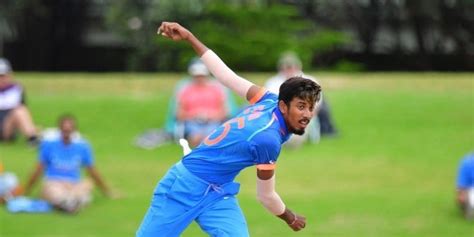 Reports | Ishan Porel sent back home after sustaining hamstring injury
