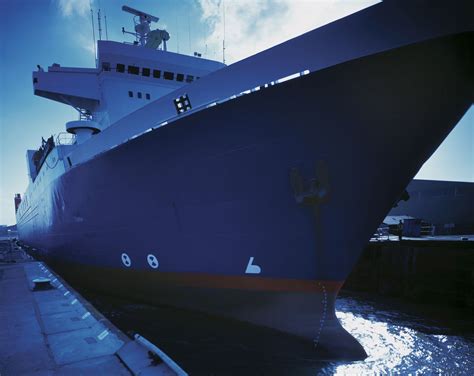 Understanding Megalophobia or the Fear of Big Things