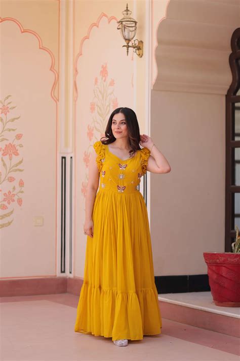 KA 1174 GEORGETTE PREETY LOOKS PARTY WEAR GOWN COLLECTION AT BEST ...