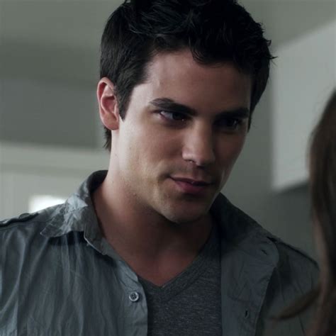 noel kahn | Pretty little liars characters, Pretty little liars, Noel kahn