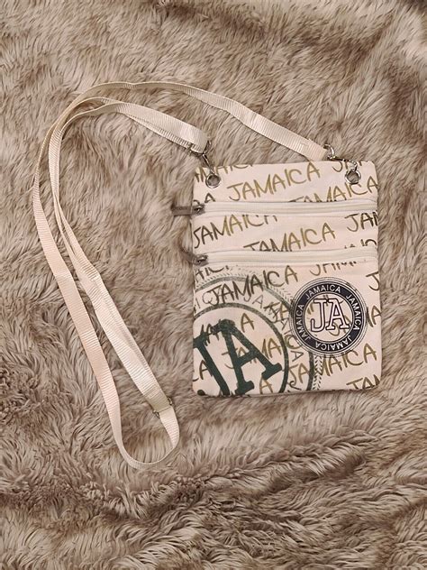 Robin Ruth Jamaica Double Zip Crossbody Bag * Read De… - Gem