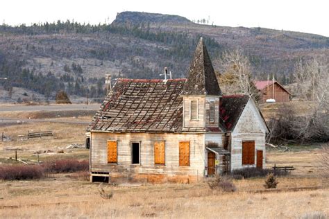 Economic Challenges: Understanding Poverty on Reservations