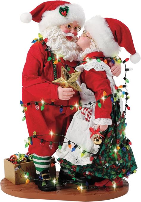 Amazon.com: Department 56 Possible Dreams Christmas Traditions Santa ...