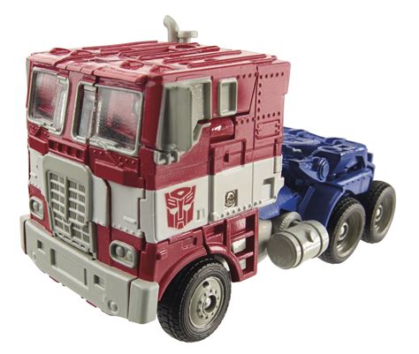 AoE Voyager Evasion Mode Optimus Prime G1 CoE Alt Mode | Transformers ...