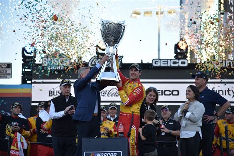 Logano Tallies Dominant Victory at Phoenix, Wins Second Cup Title - The ...