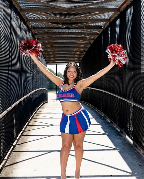 BELLE 🍑 (@belle.bottomz) • Instagram photos and videos