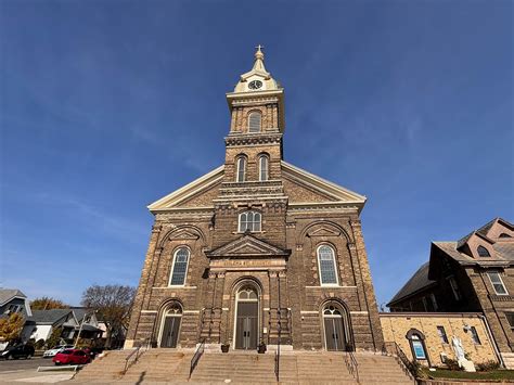 Urban spelunking: St. Hyacinth Catholic Church, built in 1883