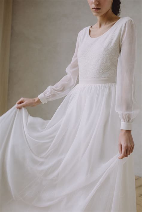 Keyhole vintage wedding dress with long sleeves - Anel | Wedding Dresses & Evening Gowns by Anna ...