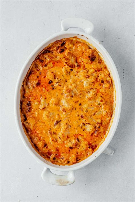 Healthy Buffalo Cauliflower Dip [Vegan and Dairy Free]