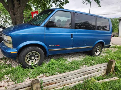 1995 Chevrolet Astro Van for Sale in Merriam, KS - OfferUp