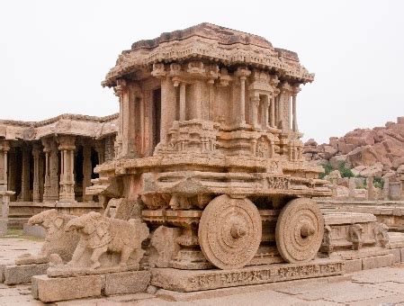 Historical Monuments in Hampi, Famous Monuments in Hampi
