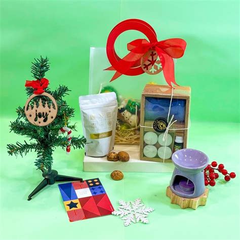 Corporate Christmas Hampers | Buy Christmas Gift Hampers for Employees ...