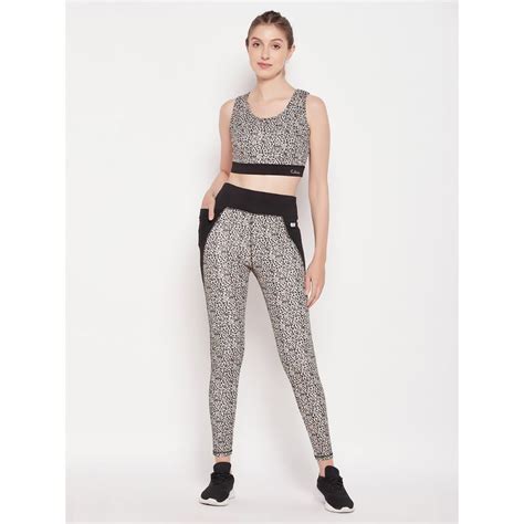 Buy Clovia Medium Impact Padded Sports Bra & High-Rise Active Tights ...